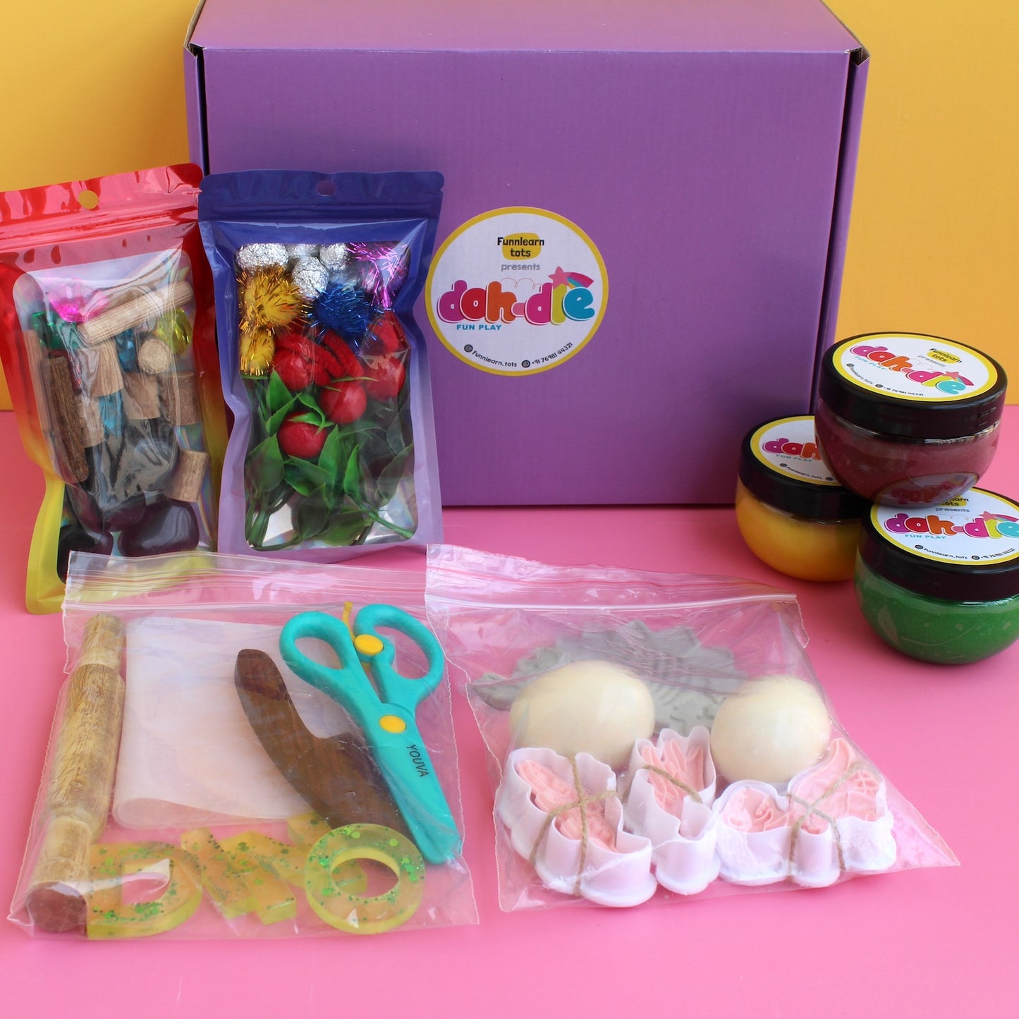Dino Safari โ Dinosaur Theme Dohdle Playdough Kit