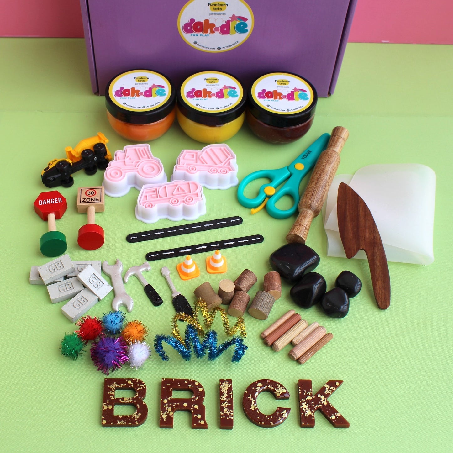 Building Blocks – Construction Theme Dohdle Playdough Kit