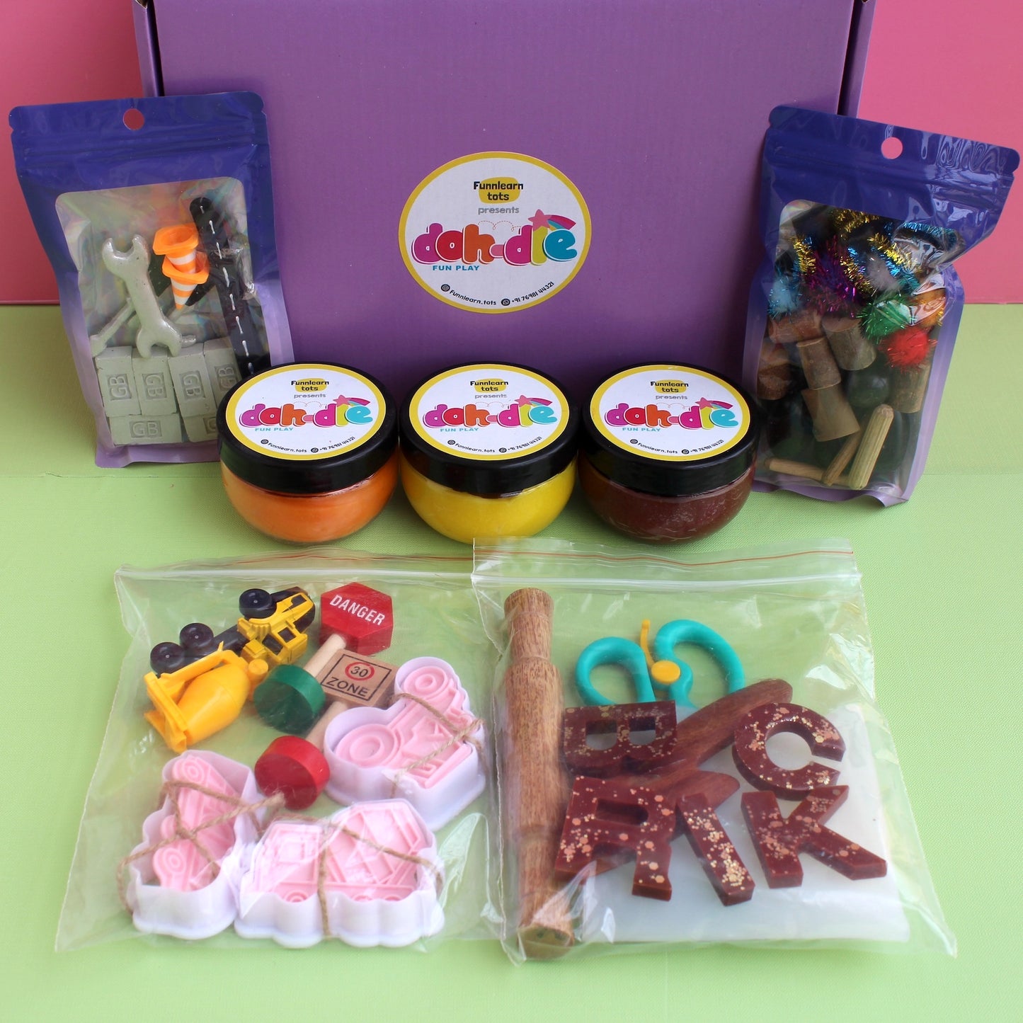 Building Blocks – Construction Theme Dohdle Playdough Kit