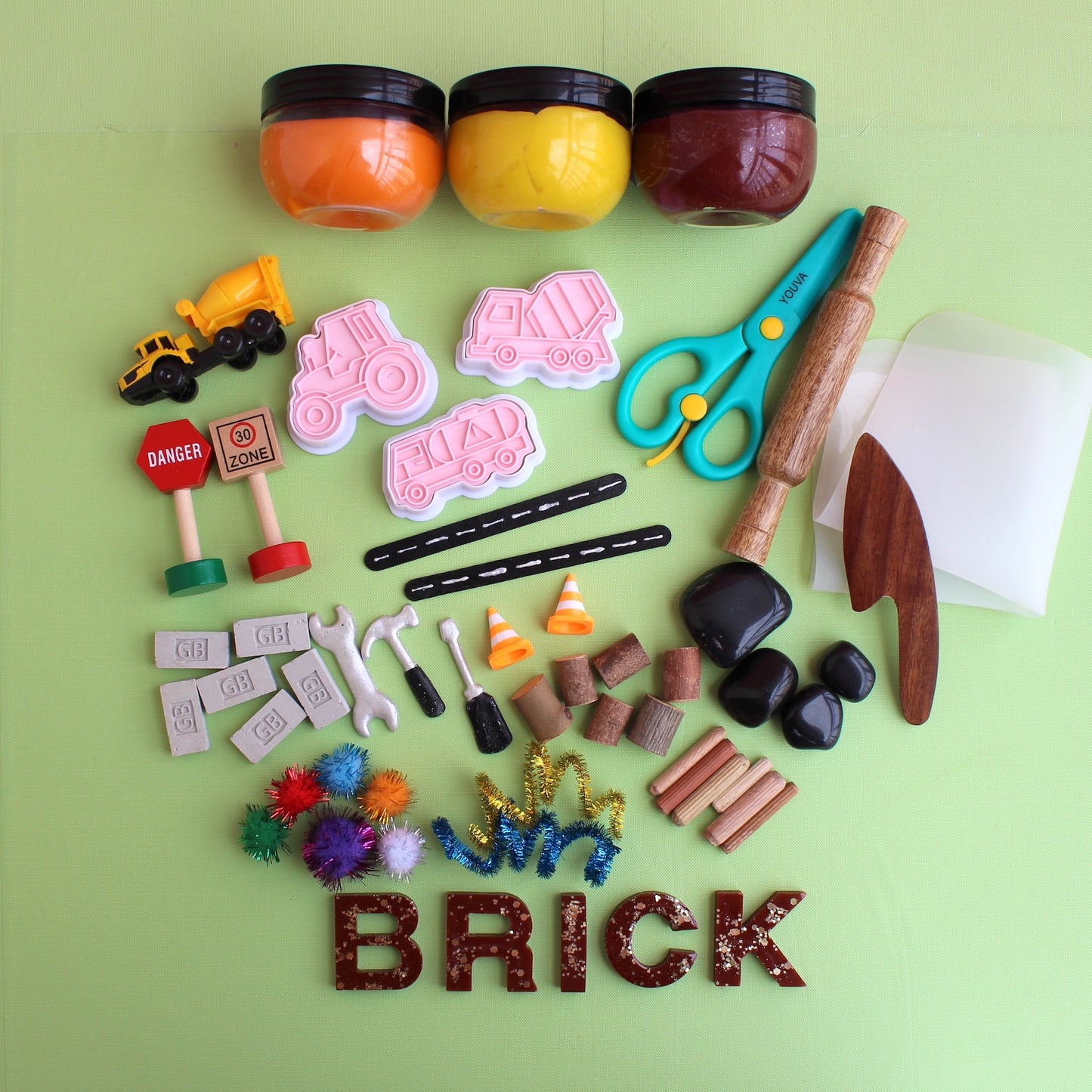 Building Blocks – Construction Theme Dohdle Playdough Kit