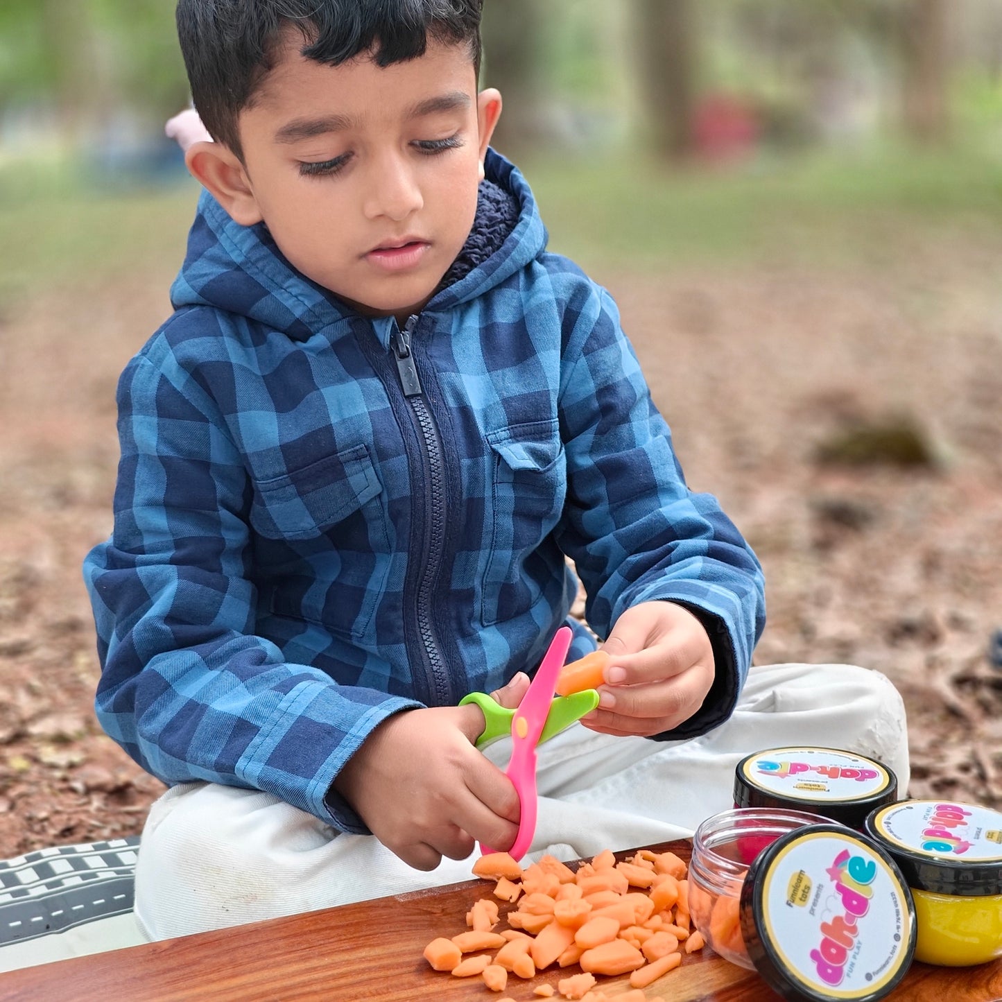 Playdough Scissor – Dohdle Playdough